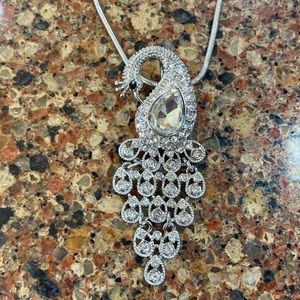 NWT CHICOS CONVERTIBLE PEACOCK NECKLACE